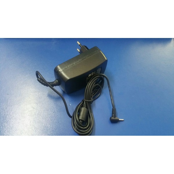 Alimentator 5V 3A 2.5 x 0.7