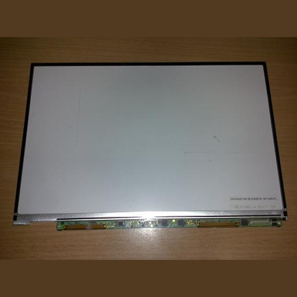 Toshiba Matsushita LTD121EWEK 12.1"   WXGA   1280x800   (Matte)   LED (are 2 pete care se vad dintr-o parte)