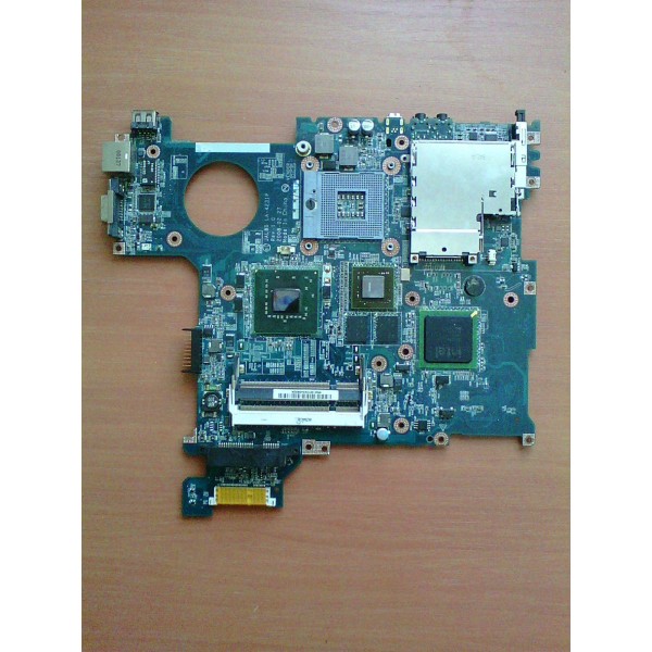 Placa de baza defecta Dell Vostro 1310